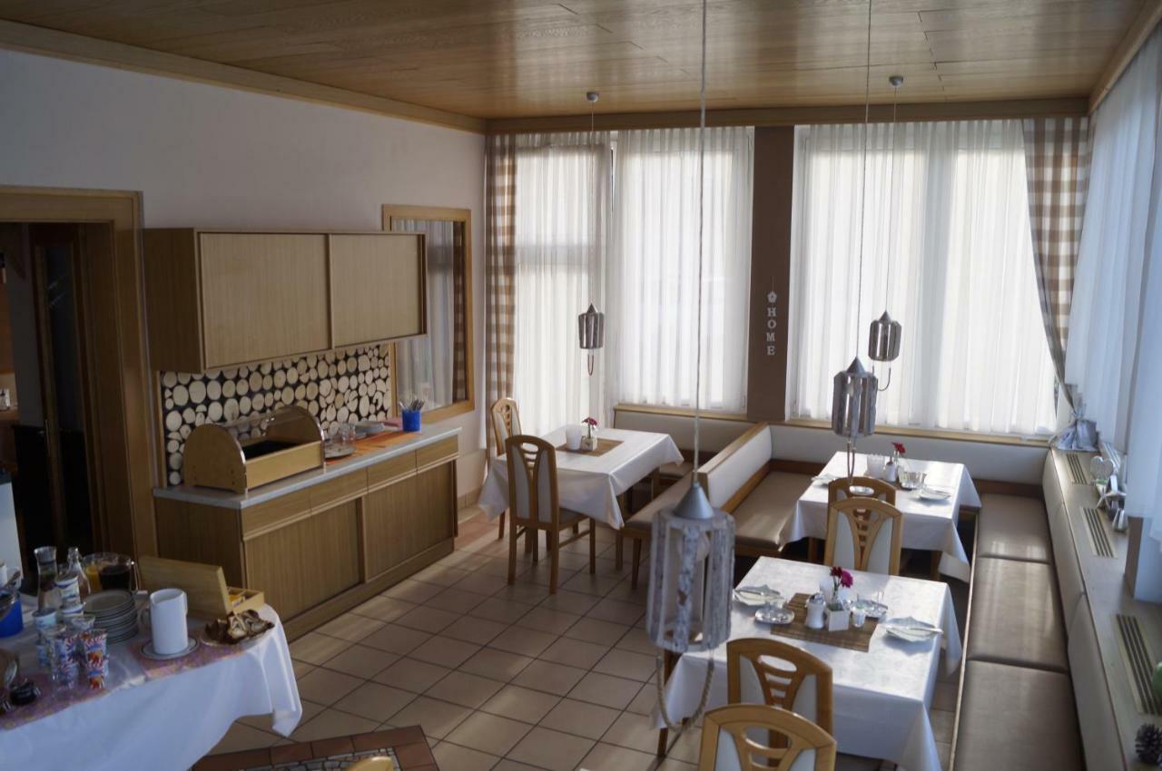 Pension Dobernig - Contactless Check In/Stay Klagenfurt am Woerthersee Bagian luar foto
