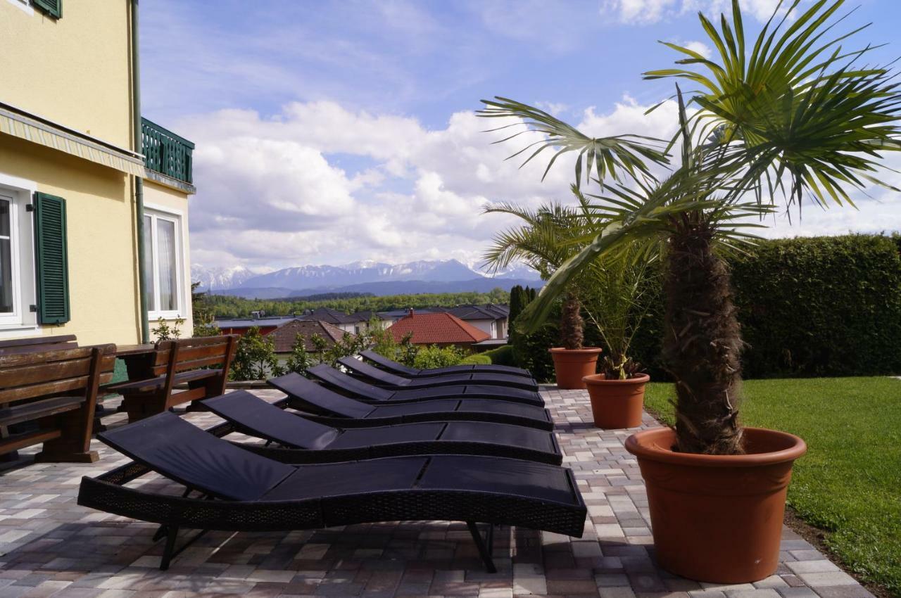 Pension Dobernig - Contactless Check In/Stay Klagenfurt am Woerthersee Bagian luar foto