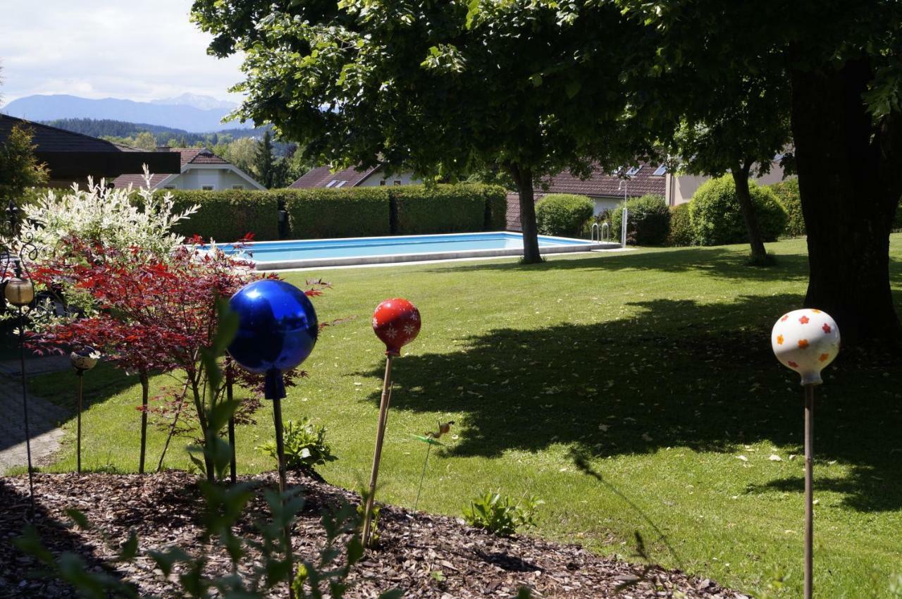 Pension Dobernig - Contactless Check In/Stay Klagenfurt am Woerthersee Bagian luar foto